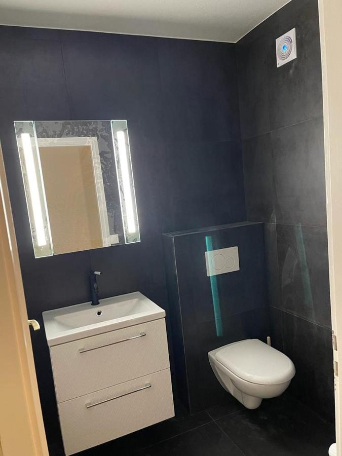 5 Rooms In The Same House ジュネーブ エクステリア 写真